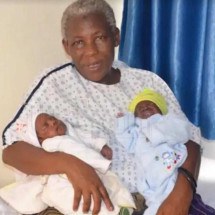 Mãe 'milagrosa' em Uganda dá à luz a gêmeos aos 70: até que ponto fertilidade pode ser estendida? - Reprodução