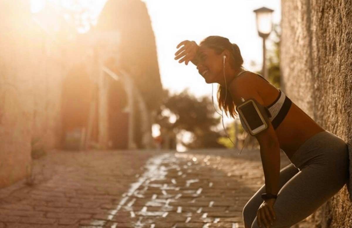 Está difícil treinar no verão? Cinco dicas para se exercitar em segurança e sem riscos