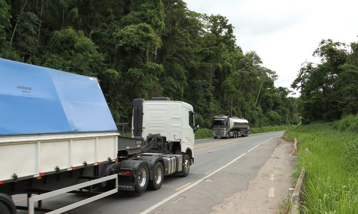 Bloqueios parciais nas rodovias foram causados pelas chuvas -  (crédito: Edesio Ferreira/EM/D.A. Press )