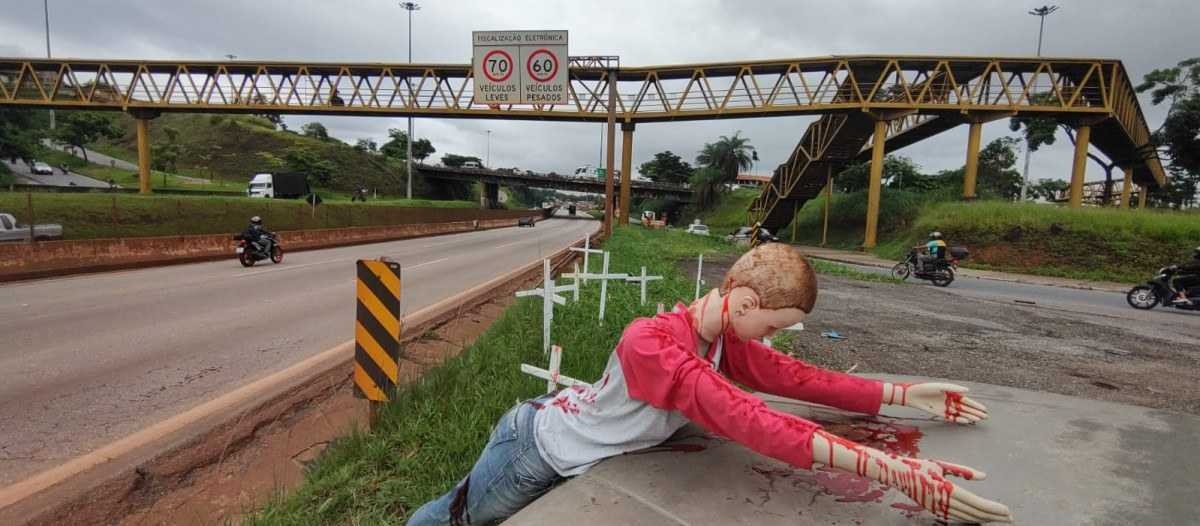 Anel Rodoviário: travessia fora de passarela é foco de campanha da PM e PRF