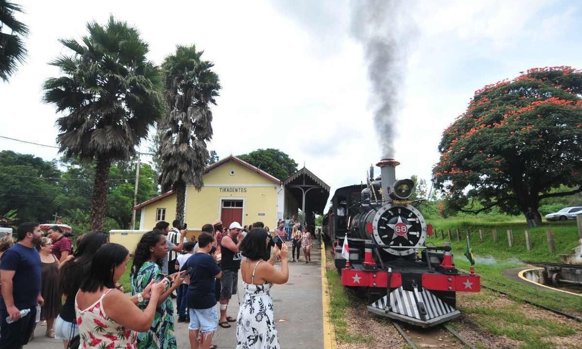 Embarque na Maria Fumaça, que percorre as cidades de São João del-Rei e Tiradentes, e conheça Minas no carnaval
       -  (crédito:  Alexandre Guzanshe/EM)