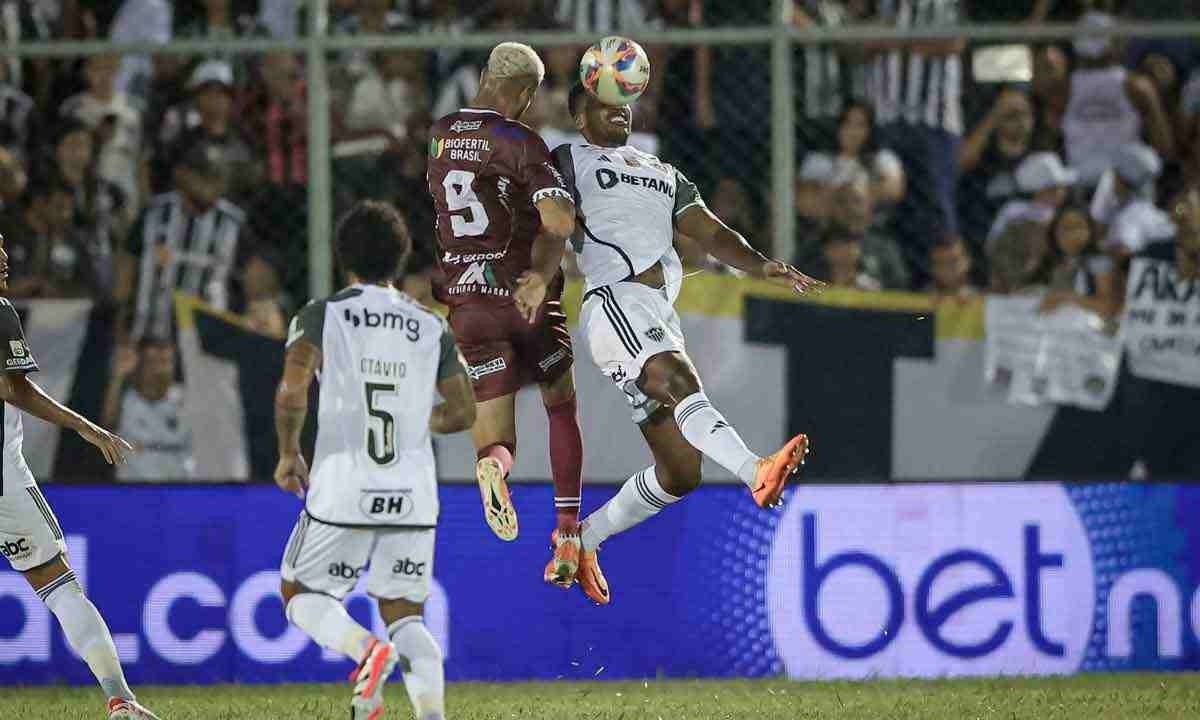 Na estreia oficial nesta temporada, Atlético perdeu para o Patrocinense e jogadores reclamaram do gramado alto na casa do adversário

Descrição: Patrocinense e Atlético, pelo Campeonato Mineiro -  (crédito: Pedro Souza / Atlético)