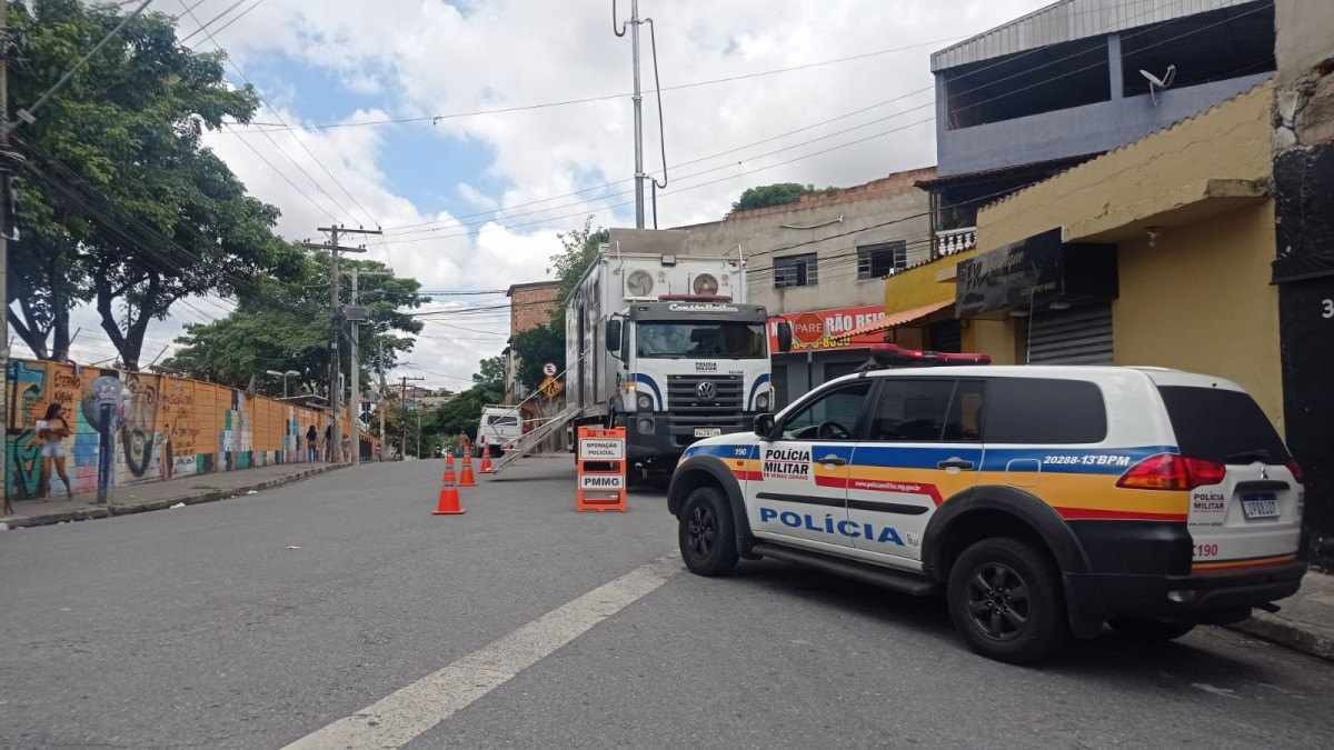 PM inicia ocupação em bairro onde morreu o sargento Roger Dias