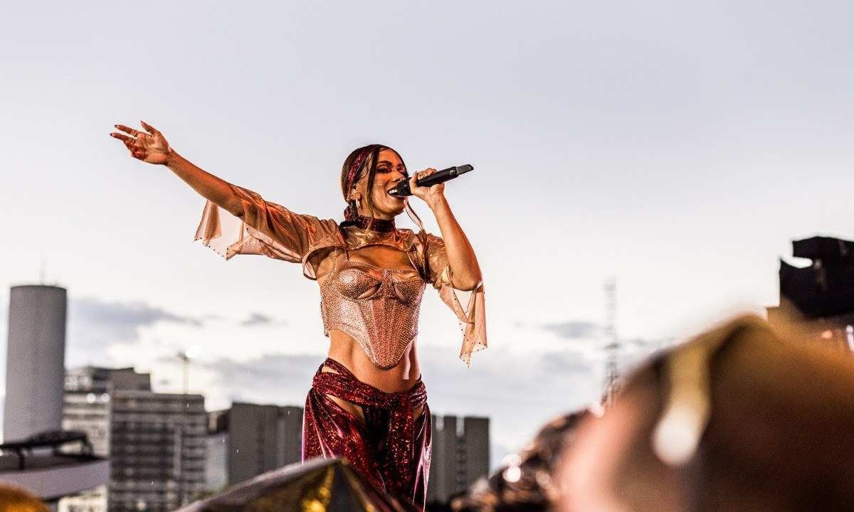 Carnaval BH 2024: Anitta revela detalhes sobre seu show deste sábado (27/1)