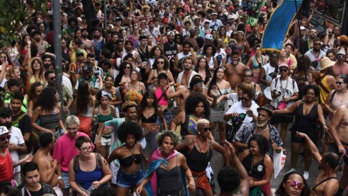  A Caminhada Pelas Vidas Trans reunirá integrantes da bateria de diversos blocos de rua da cidade -  (crédito: Movimento Autônomo Trans de Belo Horizonte/Divulgação)