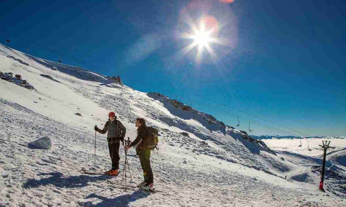 Bariloche, na Argentina, é um dos principais destinos de brasileiros interessados em esquiar na neve

Descrição: Estação de esqui, em Bariloche, na Argentina -  (crédito: Chiwi Giambirtone/Divulgação - 16/12/19)