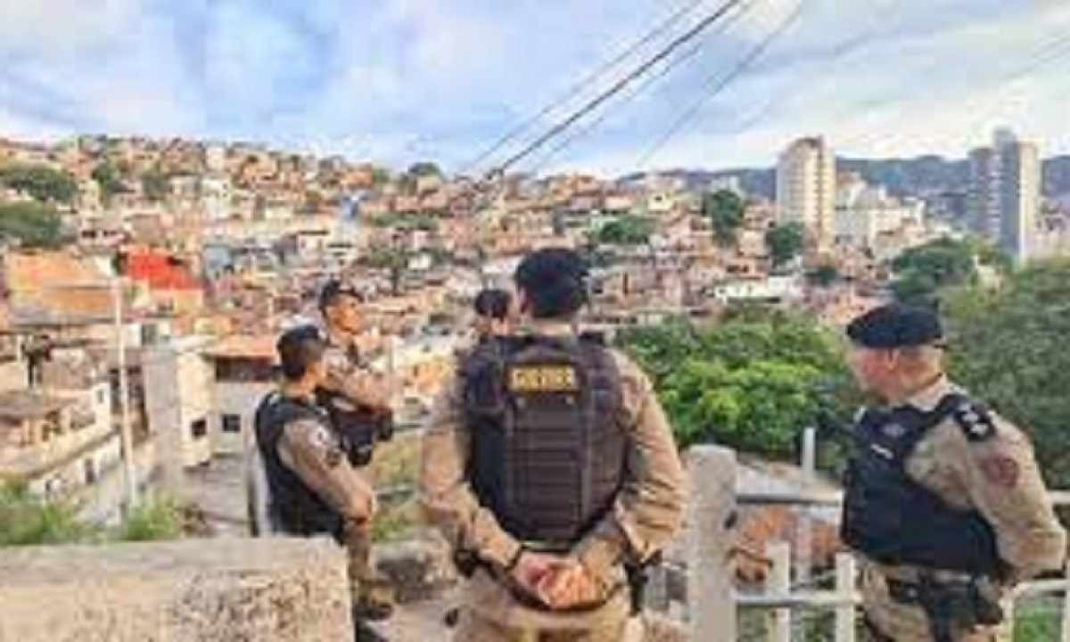 A Polícia Militar vem reforçando o policiamento em vilas e favelas de BH
 -  (crédito: PMMG)