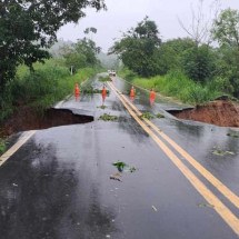 MG: trecho de estrada que custou R$ 88 milhões cede devido a chuvas - Reprodução/ Redes Sociais 