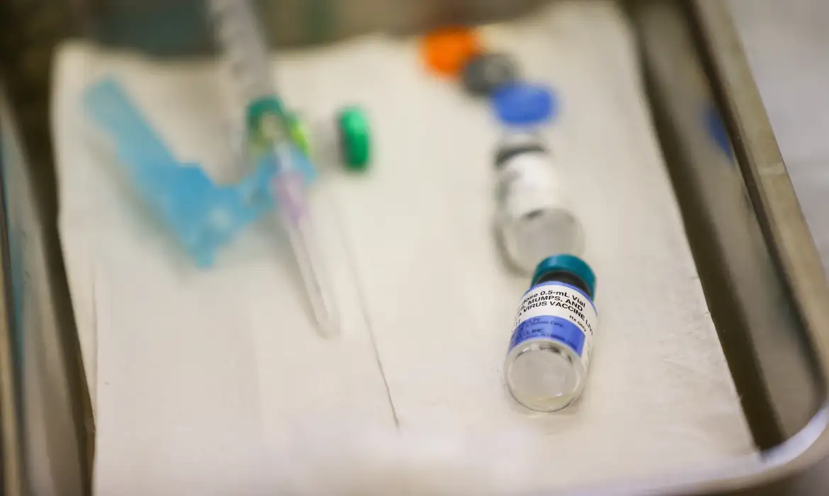 OMS alerta para aumento de casos de sarampo e reforça vacinação -  (crédito: EBC - Saúde)
