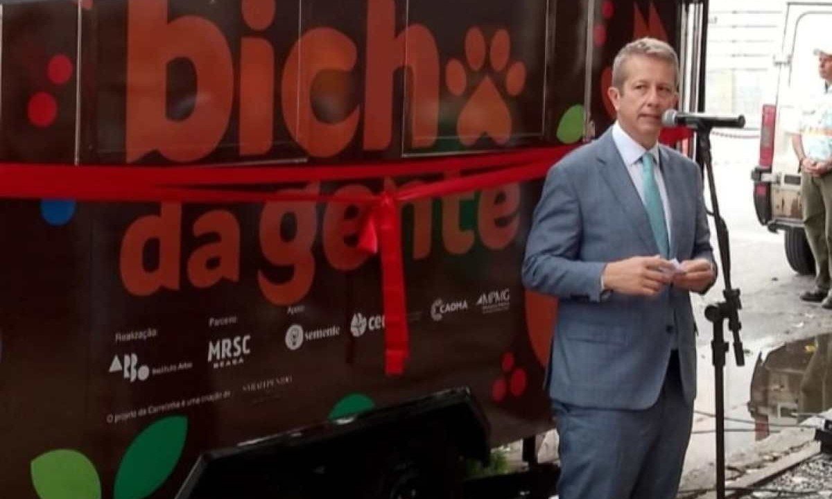 O evento de lançamento do projeto "Bicho da Gente: Meio Ambiente Acolhe" ocorreu na Praça Rui Barbosa, na região Centro-Sul da capital. -  (crédito: Reprodução/Redes sociais)