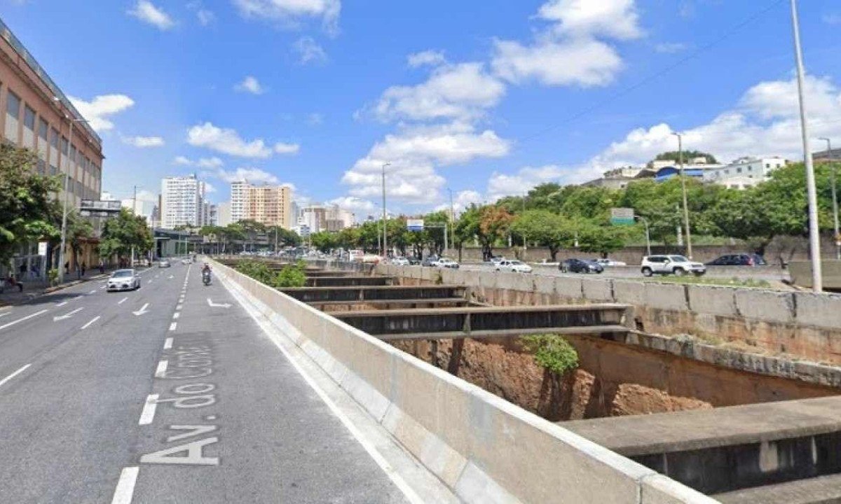 Corpo de mulher foi localizado no leito do rio Arrudas, na Avenida do Contorno com rua Tupinambás -  (crédito: Google Street View)