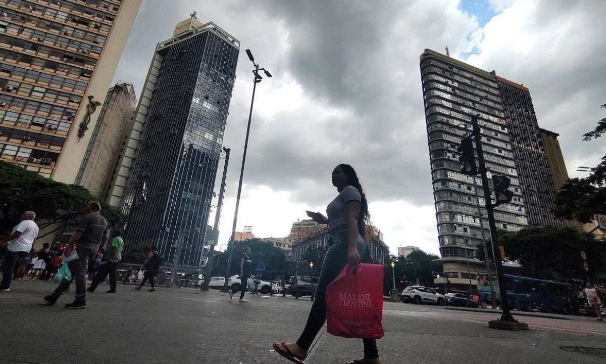 Céu nublado na capital mineira 
       -  (crédito: Jair Amaral/EM/D.A.Press)