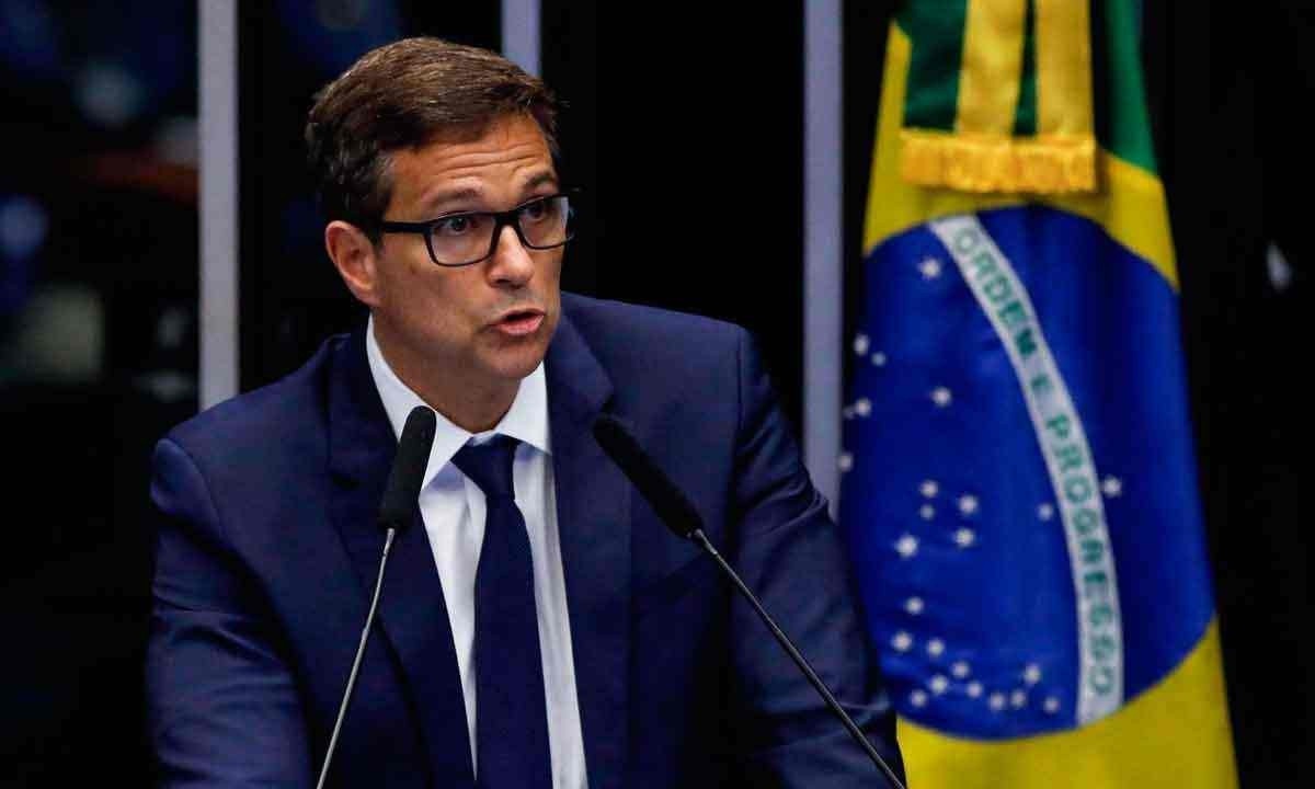 Presidente do Banco Central, Roberto Campos Neto já admitiu que os juros estão altos e disse que pretende deixar o cargo com a menor taxa possível -  (crédito: Sérgio Lima/AFP – 15/2/23)