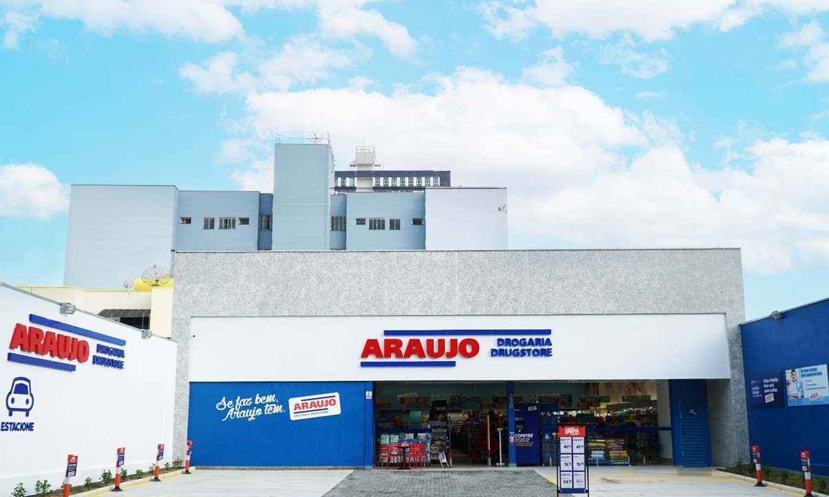 Loja da Drogaria Araújo inaugurada em Patrocínio, no Alto Paranaíba