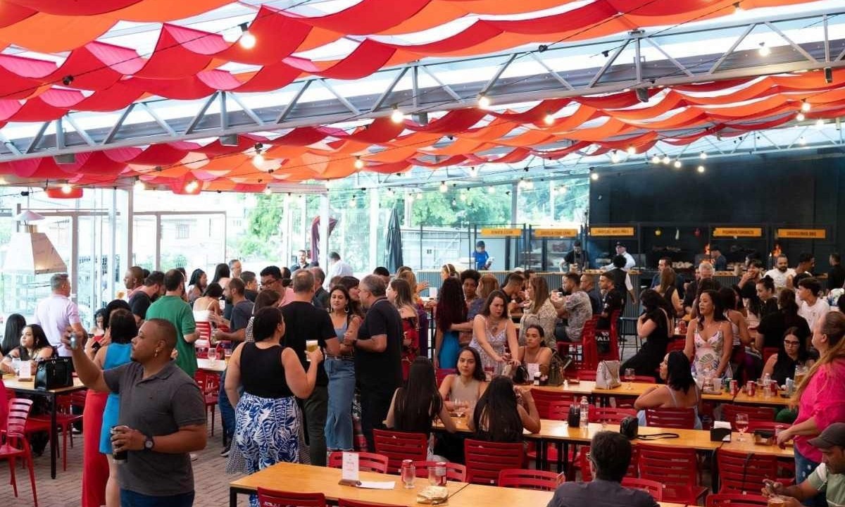 Bares e restaurantes promovem festas durante o carnaval -  (crédito: Divulgação)