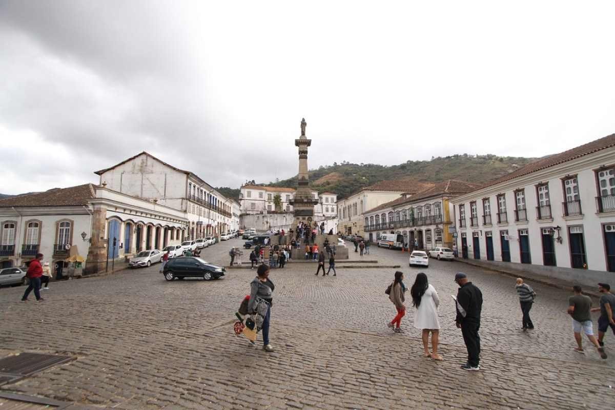 Carnaval em Ouro Preto: justiça autoriza folia na Praça Tiradentes