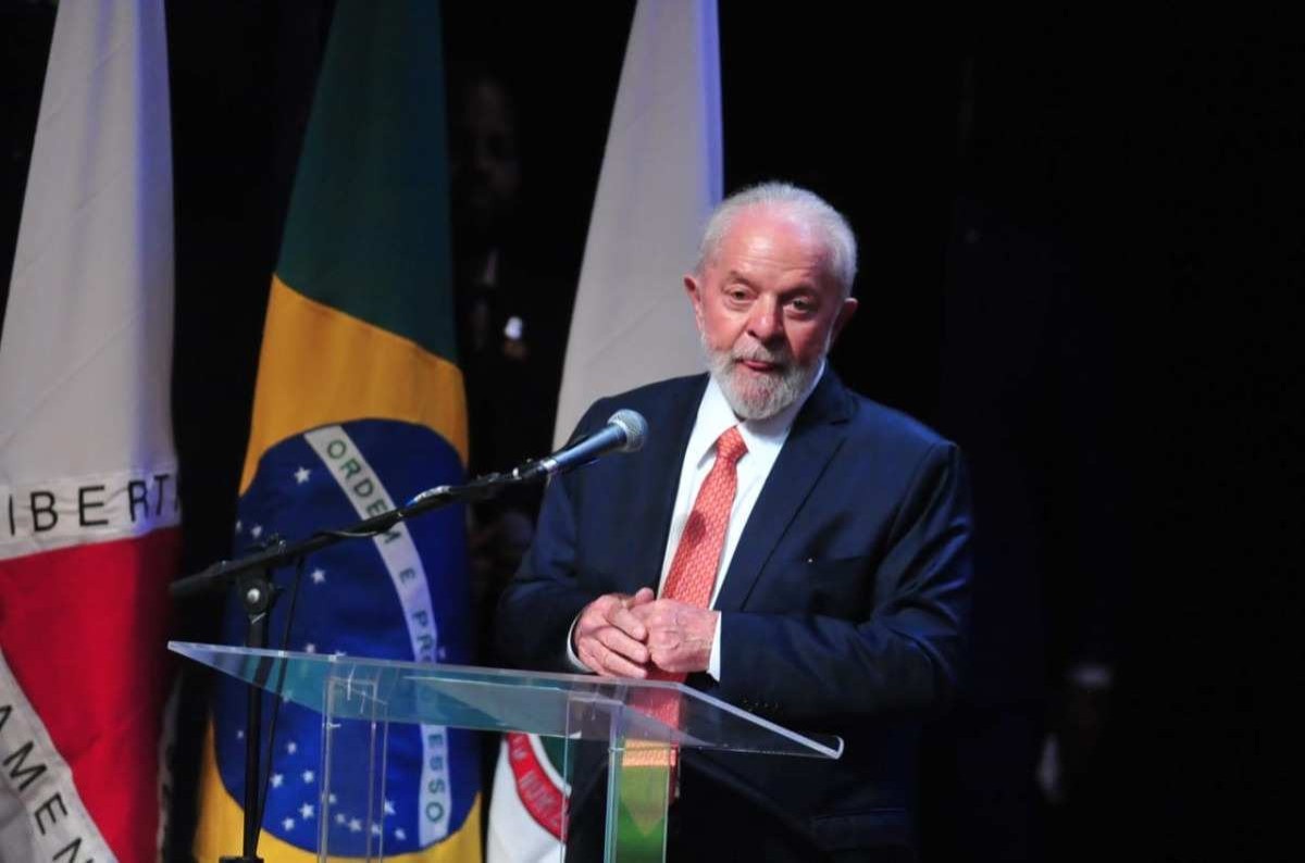Ao lado de Zema, Lula questiona quais obras Bolsonaro fez em Minas Gerais