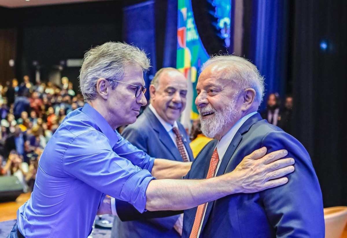 Rivais ideológicos, Zema e Lula dão primeiro passo para o diálogo