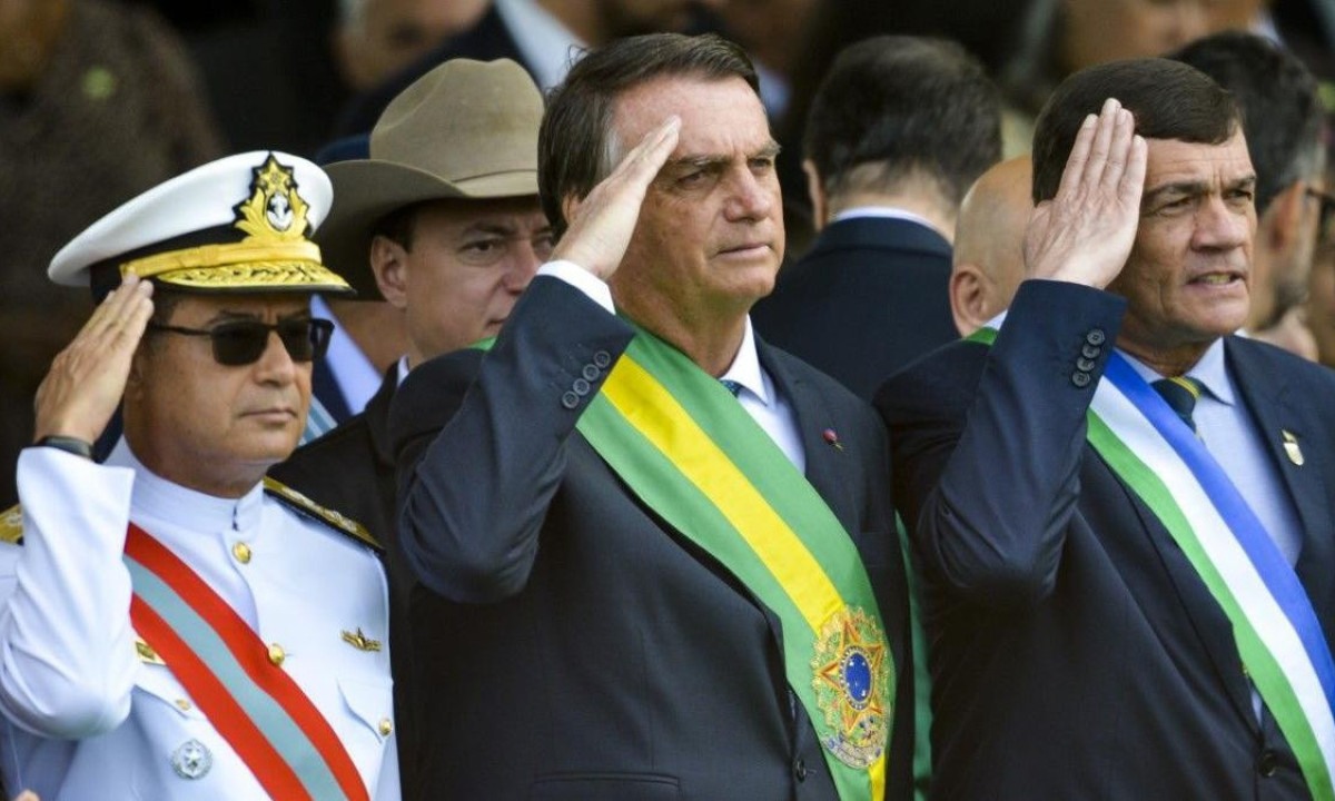 Parte dos eleitores de Bolsonaro defendia uma 'intervenção militar' nas ruas -  (crédito: Marcelo Camargo/Agência Brasil )