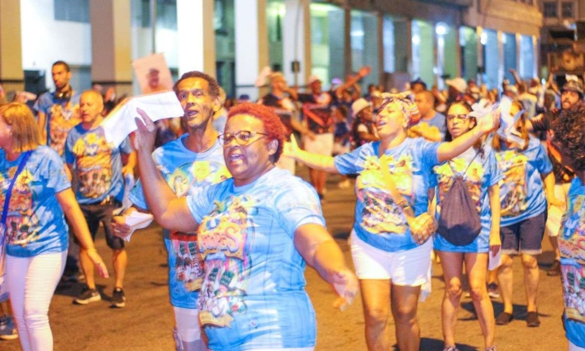 Escola de Samba Acadêmicos de  Niterói leva tema sobre catopês para a avenida -  (crédito: Acadêmicos de Niterói/divulgação)