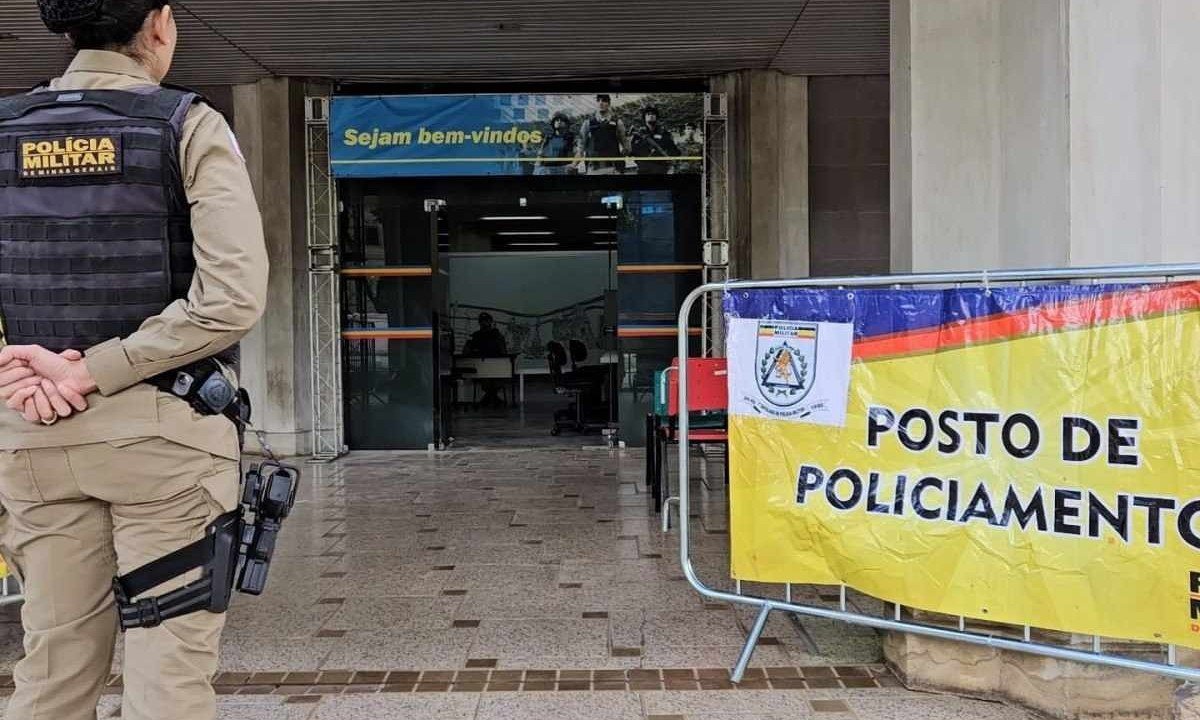 No carnaval de 2023, a Polícia Militar criou uma central que contava com 13 pontos de atendimentos na sede da 6ª Companhia -  (crédito: Divulgação PMMG)