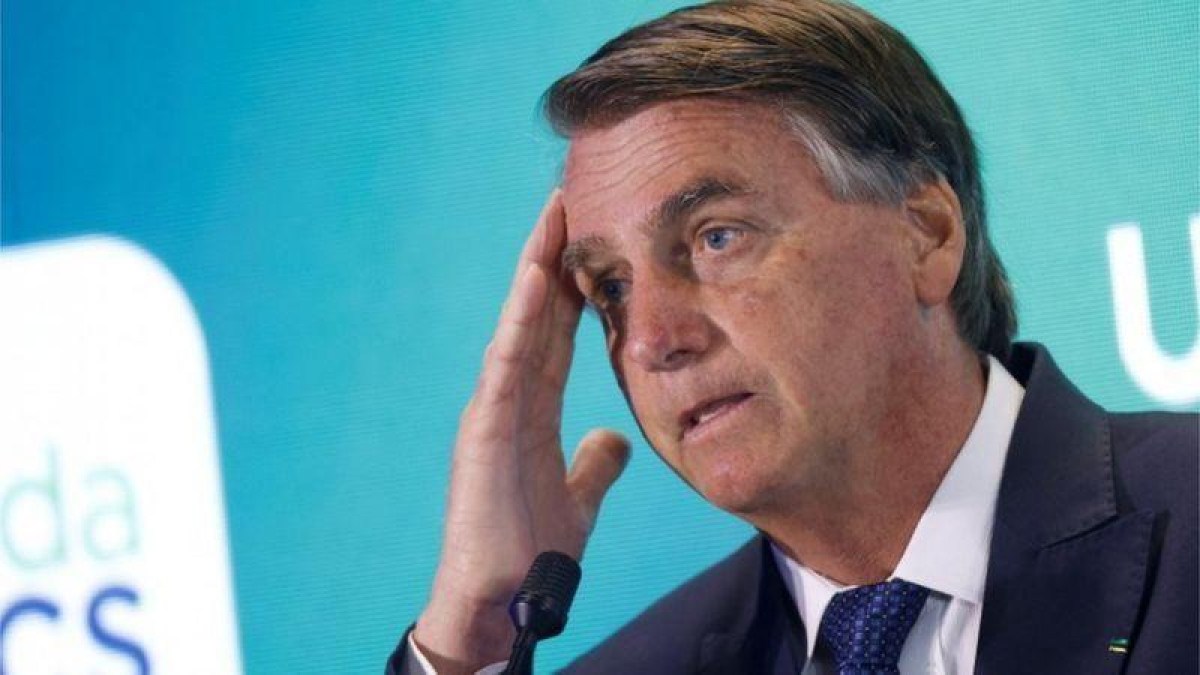 Bolsonaro: 'Eu vou descer da rampa preso por atos antidemocráticos'