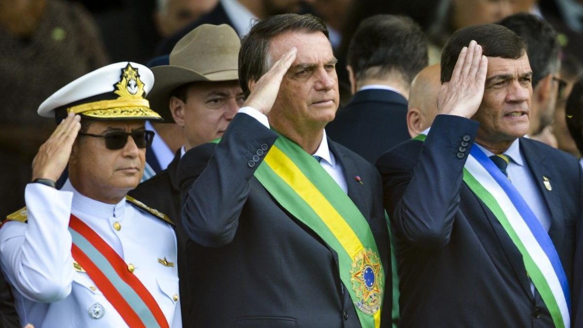 Quão perto o Brasil esteve de um golpe militar em 2022?