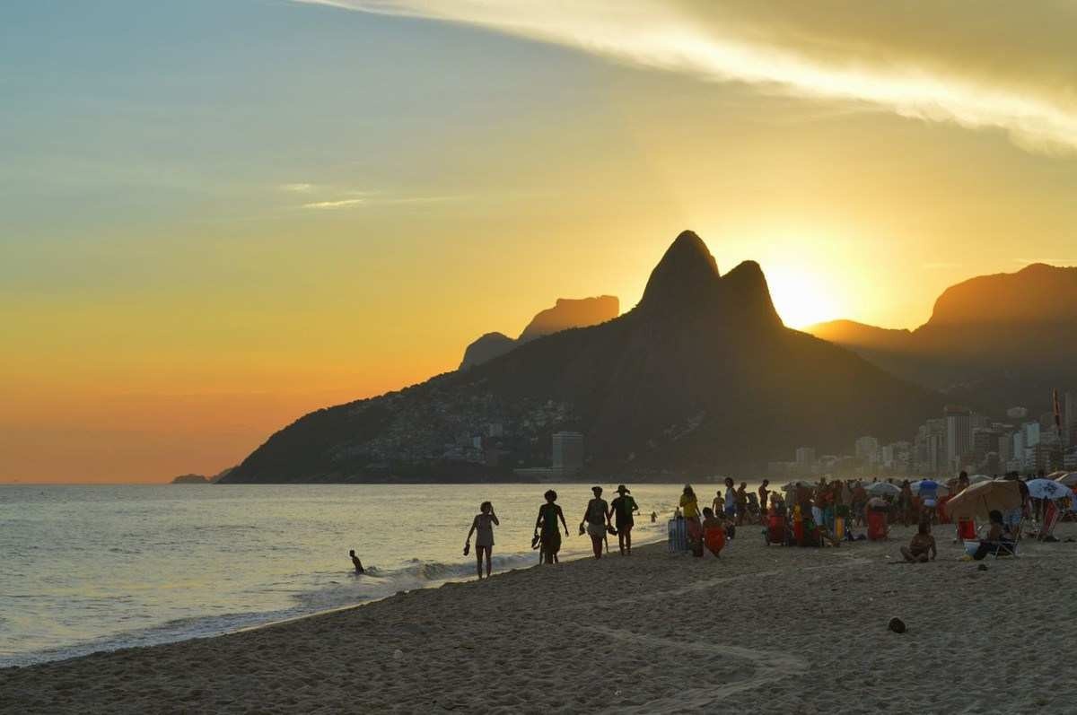 Carnaval será de sol e calor no Rio e em SP; Salvador e Recife devem ter pancadas de chuva