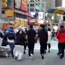 Brasileira é baleada em tentativa de furto na Times Square: "momento assustador" - Reprodução/Vídeo