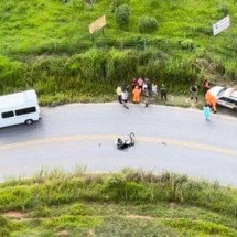 Motociclista morre ao bater em van na região Central do estado - Corpo de Bombeiros