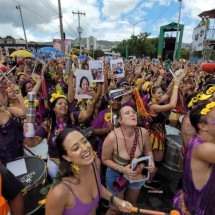 Políticos se aproveitam do Carnaval com distribuição de abadás e menção em sambas -  Gladyston Rodrigues/EM/D.A Press