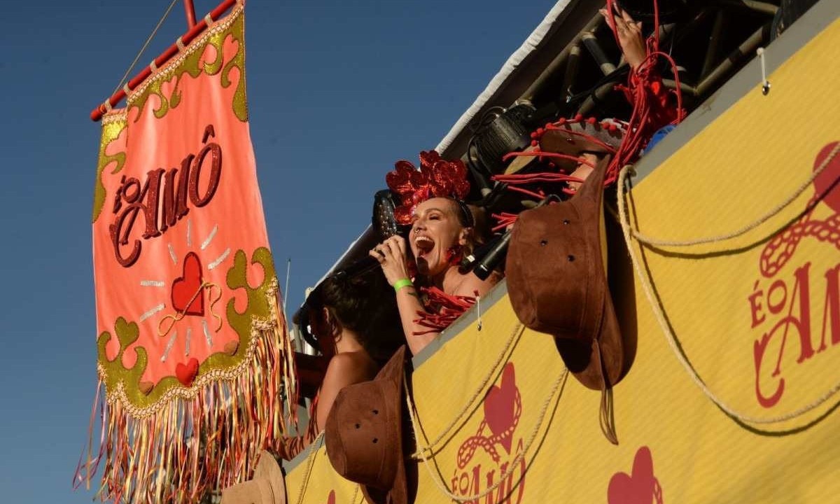 Desde 2018, o "É o Amô" une o carnaval de Belo Horizonte ao sertanejo -  (crédito: Túlio Santos/EM/D.A Press)