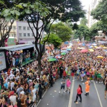 Veja as galerias de fotos da segunda-feira de carnaval em BH - Edésio Ferreira/EM/D.A Press