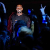 Kanye West investe contra todos os "abutres" que o cercam em "Vultures 1" - KAREN MINASYAN / AFP