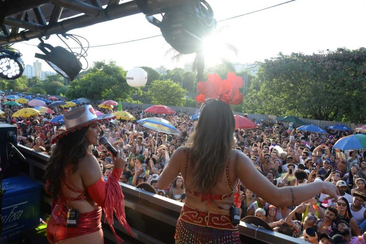 Carnaval movimenta R$ 4,7 bilhões na economia de MG