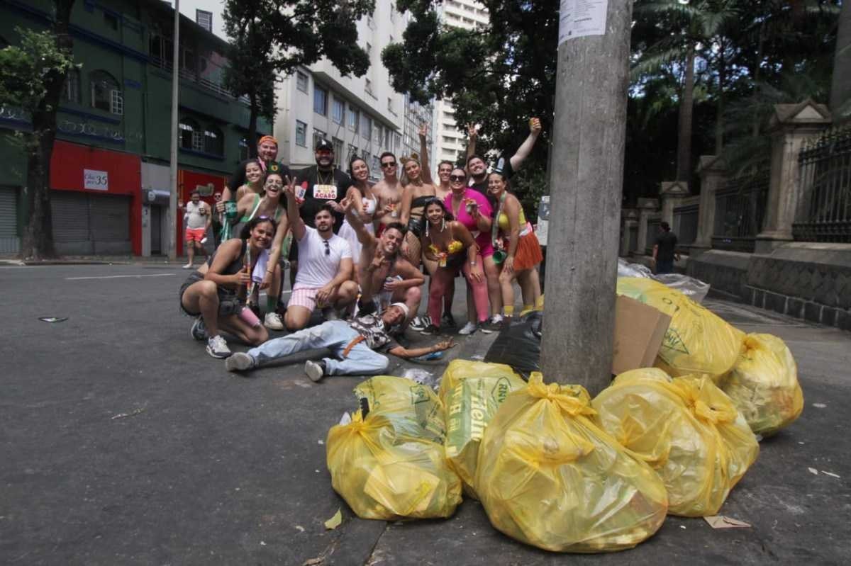 PBH recolhe 158 toneladas de lixo no domingo (11) de carnaval