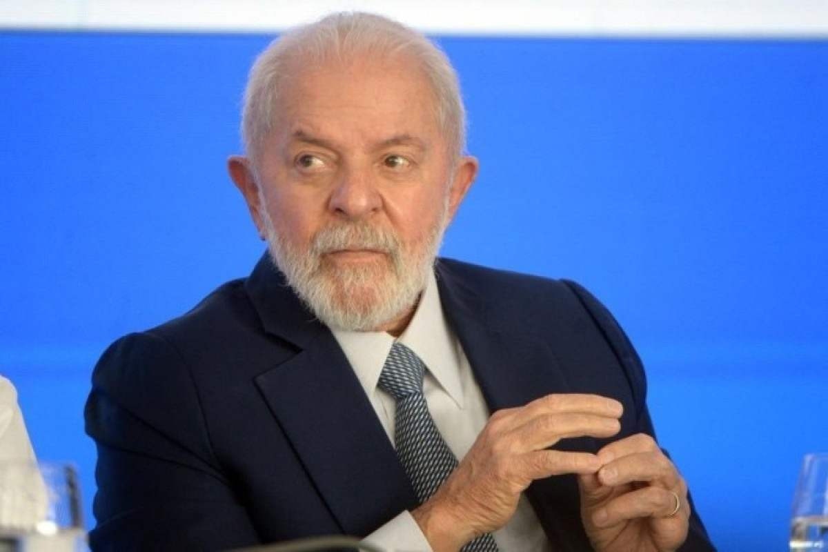 Lula e ministro viajam à África para buscar pacto global contra pobreza e fome