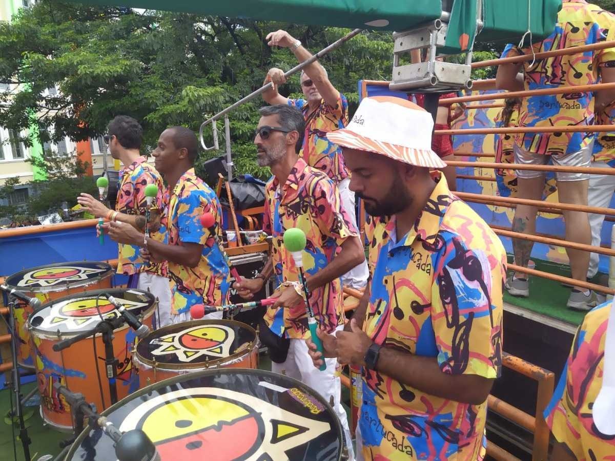 Bartucada incorpora Bahia em desfile marcado por confusão