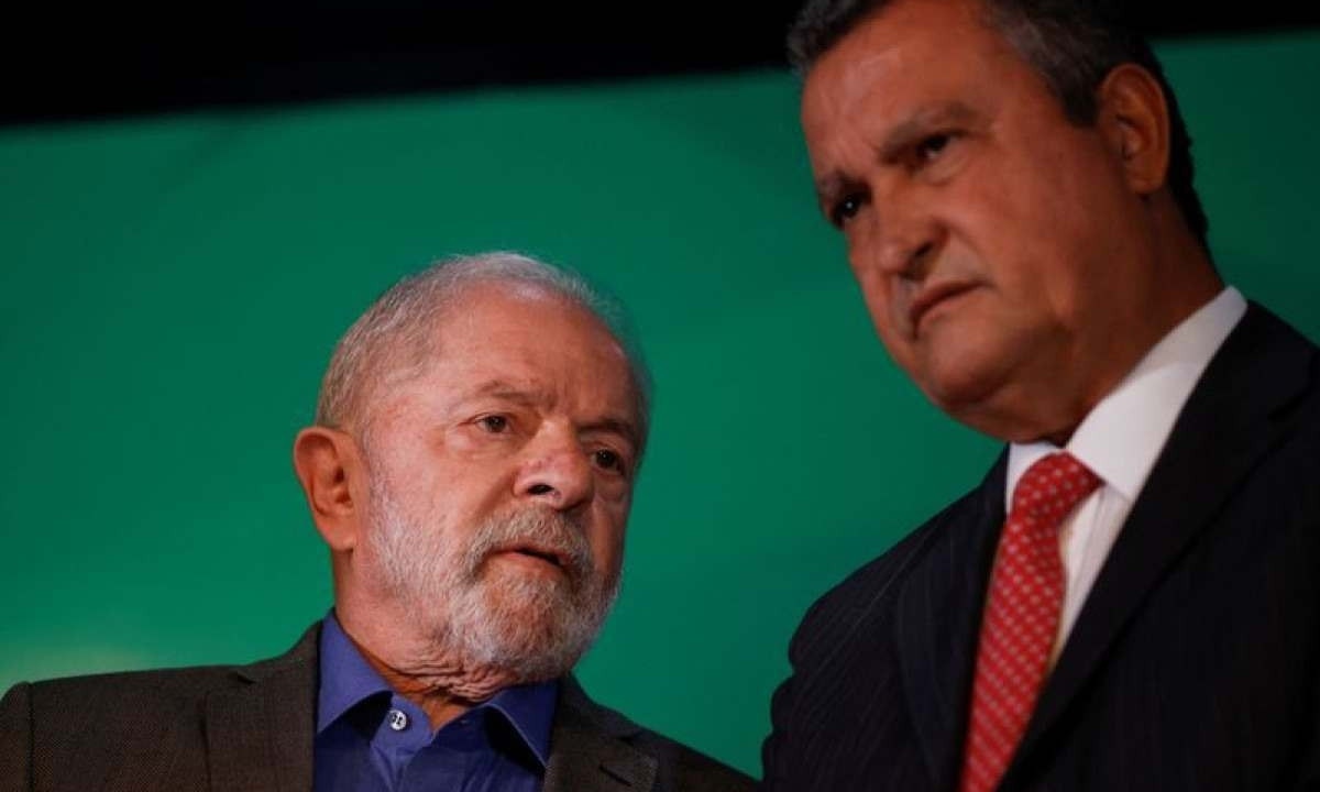  Presidente eleito Lula ao lado do futuro ministro da Casa Civil, Rui Costa.
 -  (crédito:  REUTERS/Adriano Machado)