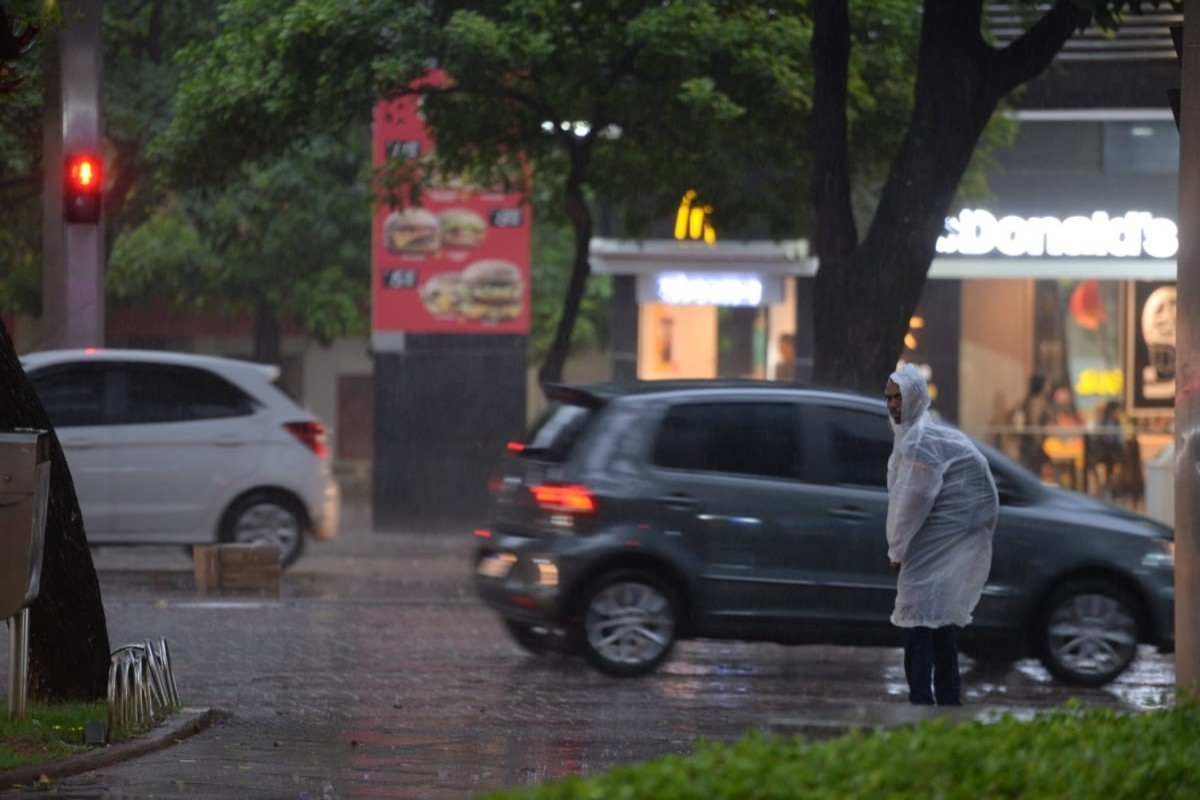 Quase 270 cidades em Minas estão sob alerta de chuvas intensas; veja lista