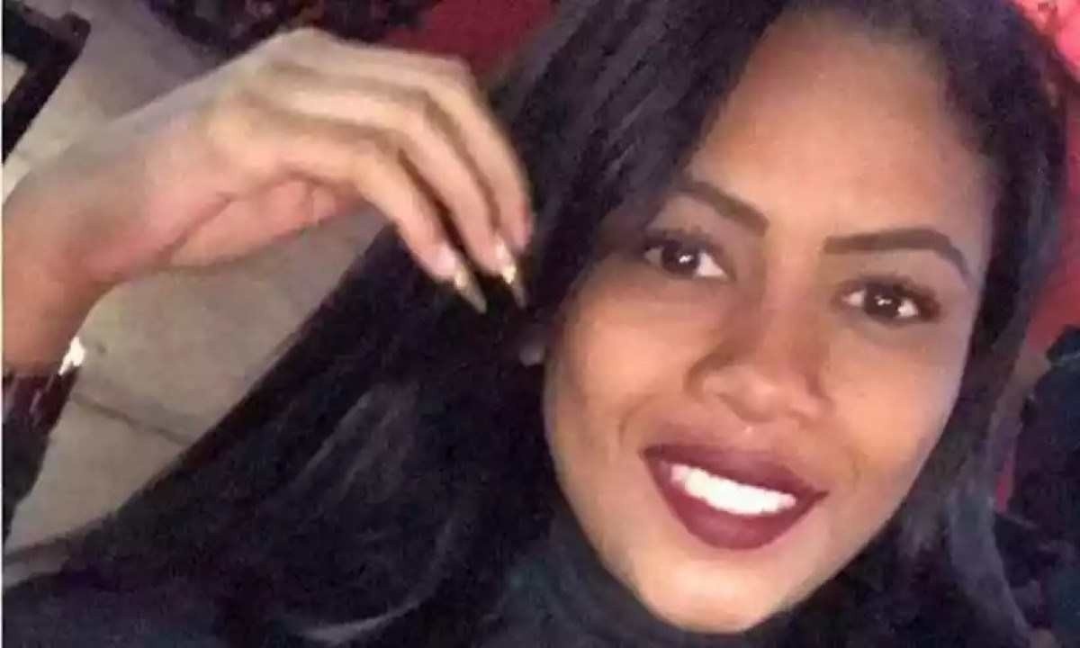 Cabeleireira Edisa de Jesus Soloni, de 20 anos, morreu após se submeter a cirurgias plásticas em  uma clínica particular em Belo Horizonte -  (crédito: Redes Sociais / Reprodução)