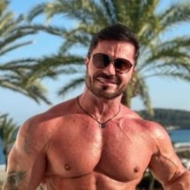Influenciador fitness usou nome de crianças para comprar hormônios - Reprodução Instagram Renato Cariani
