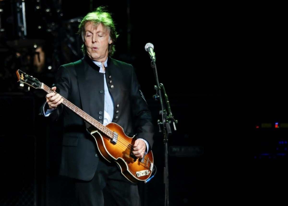 Paul McCartney recupera baixo que perdeu há 50 anos