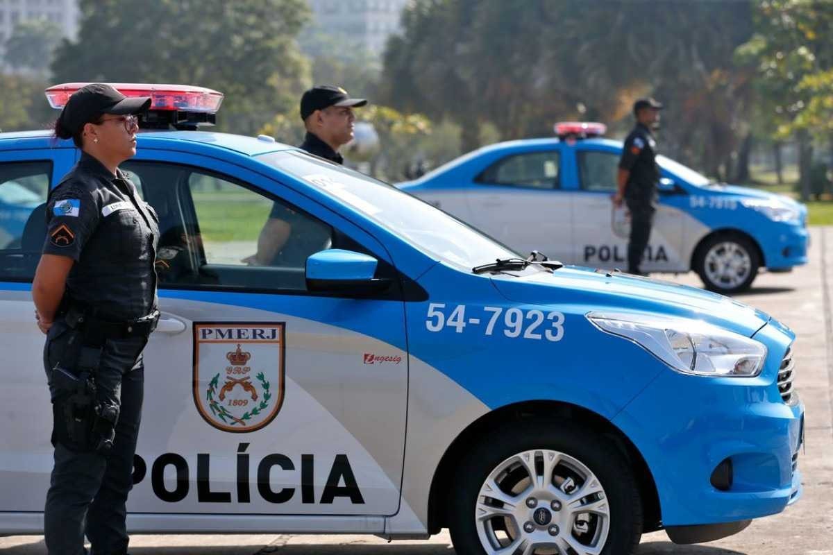 Grupos de policiais trocam tiros por engano em operação no Rio
