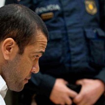 Segundo ex-colega de cela, Daniel Alves planejava fuga - David Zorrakino/AFP