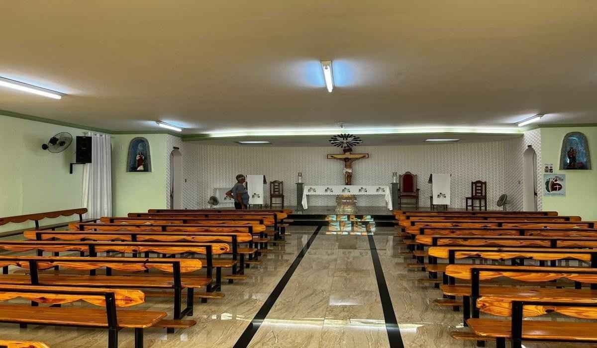 Igreja em Cataguases foi invadida e furtada -  (crédito: Divulgação / PMMG)