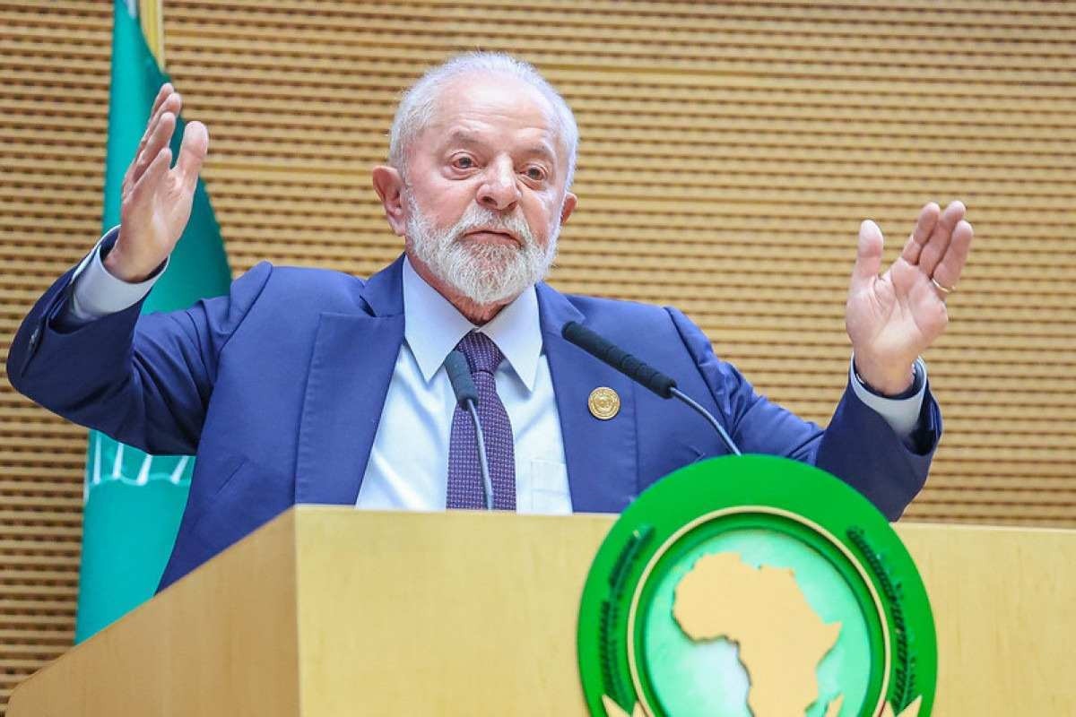 Lula chama embaixador em Israel de volta ao Brasil
