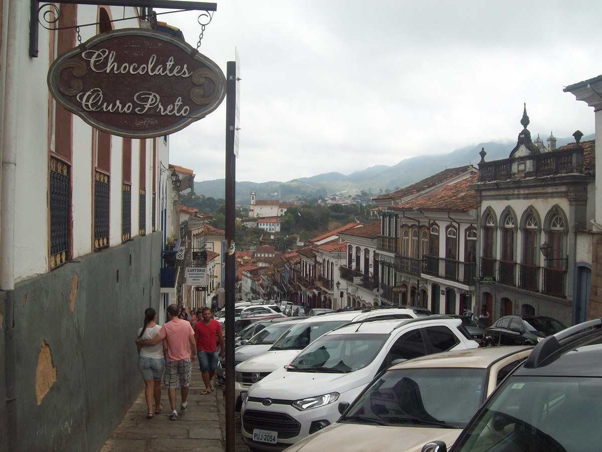 Centro histórico de Ouro Preto terá estacionamento rotativo a partir de março