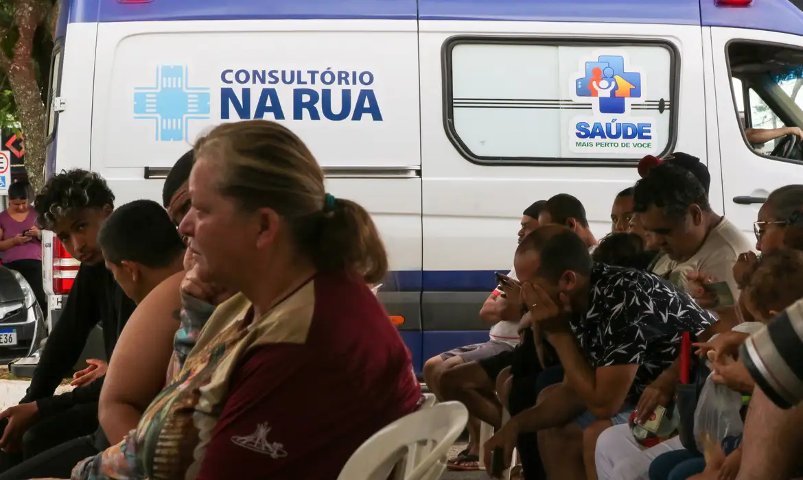 Mortes por dengue chegam a 113 no país; 438 óbitos são investigados -  (crédito: EBC - Saúde)