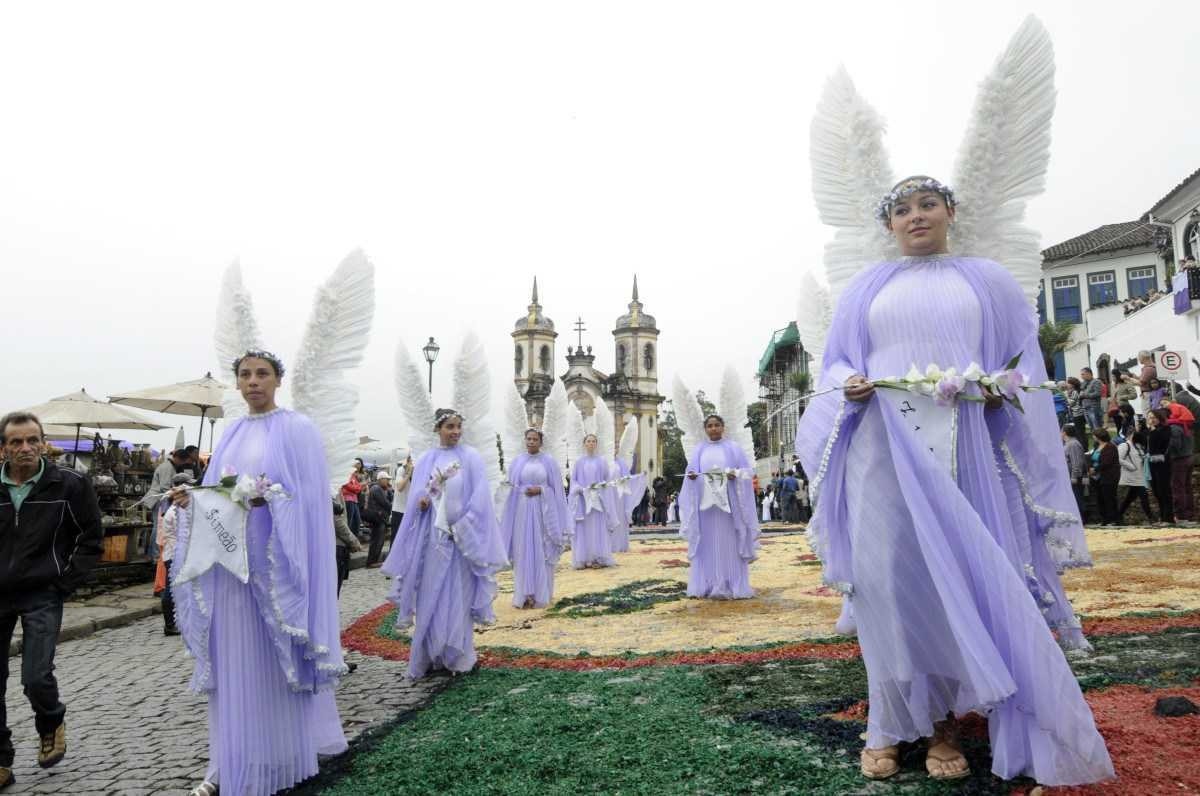 O Domingo de Páscoa (31/3) em Ouro Preto encerra as celebrações da semana santa com cortejo de anjos pelas ladeiras históricas da cidade mineira

      - Jair Amaral/EM/D.A Press